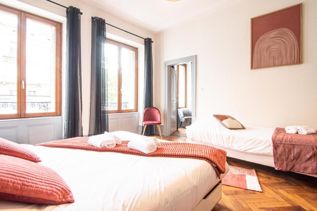 Spacieux - La Galerie - Gare Apartment *